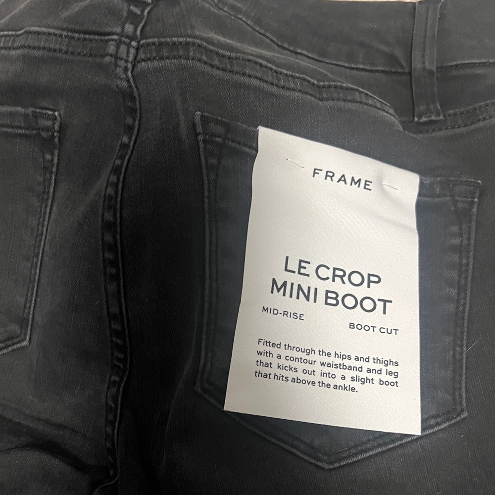 Frame NWT $225  Black Wash Le Crop Mini Boot Kerry sz 27 KRRY jeans - Picture 7 of 9